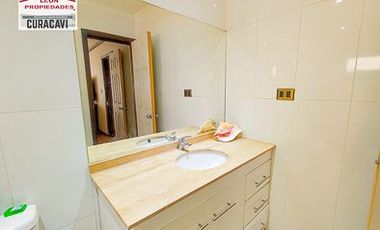 León Propiedades vende casa estilo mediterraneo en Sector Miraflores, Curacavi,