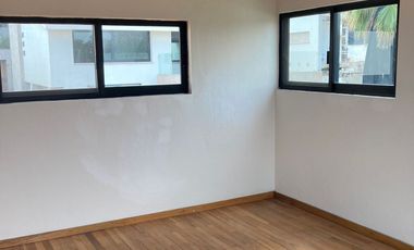 Casa en Venta en Col. Monraz reformada de Lujo cerca de Andares, Zapopan
