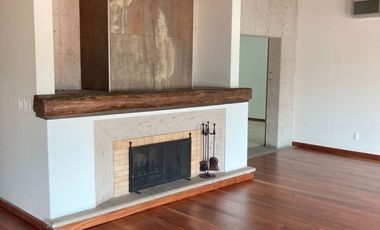 Casa en Venta en Col. Monraz reformada de Lujo cerca de Andares, Zapopan