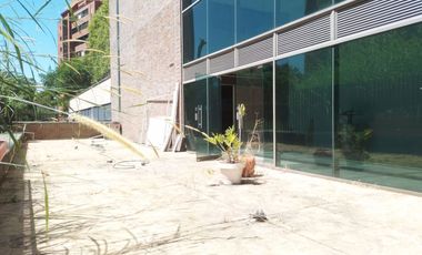 PR20746 Local en arriendo en el sector Castropol