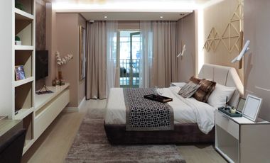 2 bedroom with balcony for sale in Fort Bonifacio
