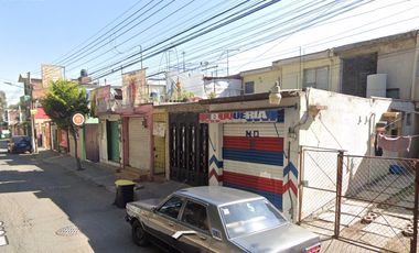 CASA EN VENTA EN EL FRACC. FUENTES DEL VALLE, TULTITLAN, EDOMEX