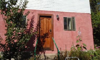 MUY BUENA PARCELA CON 2 CASAS !!