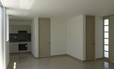 Casa B1 del conjunto residencial Lucca, ubicado en excelente sector de la ciudad de Neiva cerca de centros comerciales y amplias vias de acceso.