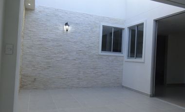 Casa B1 del conjunto residencial Lucca, ubicado en excelente sector de la ciudad de Neiva cerca de centros comerciales y amplias vias de acceso.