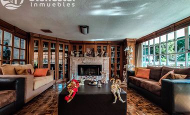 CASA EN VENTA TOLUCA COLONIA MORELOS 1A SECCION SOBRE CORREDOR URBANO, CALIDA, CONFORTABLE, AMPLIO Y HERMOSO JARDÍN, A 7 MIN DEL CENTRO