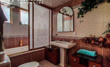 CASA EN VENTA TOLUCA COLONIA MORELOS 1A SECCION SOBRE CORREDOR URBANO, CALIDA, CONFORTABLE, AMPLIO Y HERMOSO JARDÍN, A 7 MIN DEL CENTRO