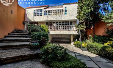 CASA EN VENTA TOLUCA COLONIA MORELOS 1A SECCION SOBRE CORREDOR URBANO, CALIDA, CONFORTABLE, AMPLIO Y HERMOSO JARDÍN, A 7 MIN DEL CENTRO