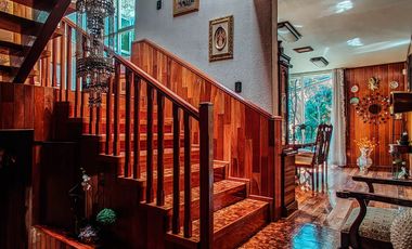 CASA EN VENTA TOLUCA COLONIA MORELOS 1A SECCION SOBRE CORREDOR URBANO, CALIDA, CONFORTABLE, AMPLIO Y HERMOSO JARDÍN, A 7 MIN DEL CENTRO