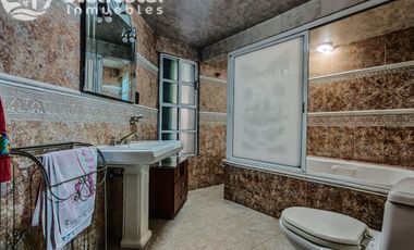 CASA EN VENTA TOLUCA COLONIA MORELOS 1A SECCION SOBRE CORREDOR URBANO, CALIDA, CONFORTABLE, AMPLIO Y HERMOSO JARDÍN, A 7 MIN DEL CENTRO