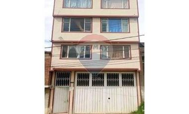 Venta Casa de 4 Niveles - Inversión Inteligente:  con Apartamentos Arrendados y Bodega Independiente en Usme Charalá