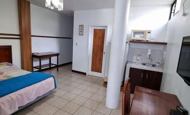 Suite Amoblada en Kennedy,   Planta Baja, 1 Ambiente, Incluye Servicios,  Norte de Guayaquil