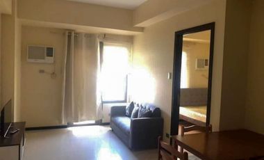 FULLY FURNISHED 1-BEDROOM UNIT WITH BALCONY FOR SALE IN THE RADIANCE