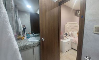 Via La Costa, Renta de Hermosa Casa 4 Dorm. Amoblada con Piscina