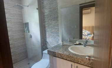 Via La Costa, Renta de Hermosa Casa 4 Dorm. Amoblada con Piscina