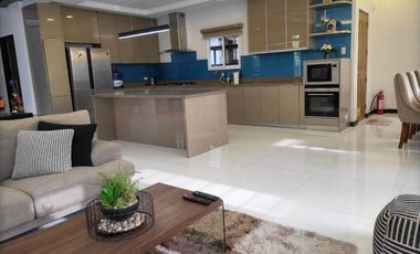 corner MODERN VIP MANSION IN SOUTH FORBES Good as new