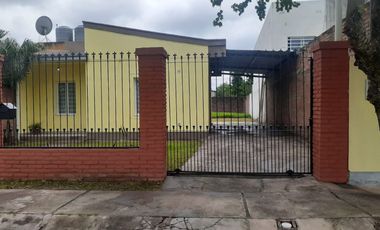 Vendo Casa 2 dormitorios.