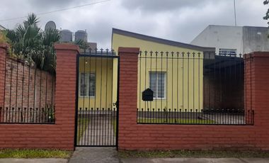 Vendo Casa 2 dormitorios.