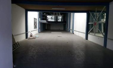 RENTO BODEGA, CALLE HÉROES DE CANANEA#320 a 475 METROS DE LA PUERTA 4 DE PEMEX
