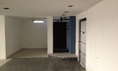 RENTO BODEGA, CALLE HÉROES DE CANANEA#320 a 475 METROS DE LA PUERTA 4 DE PEMEX