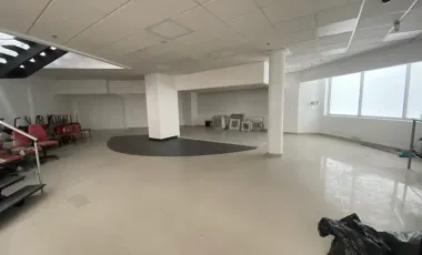 Renta Venta Local Comercial Centro Comercial Tunal 2 pisos  237 m² 2 pisos