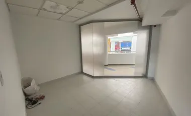 Renta Venta Local Comercial Centro Comercial Tunal 2 pisos  237 m² 2 pisos