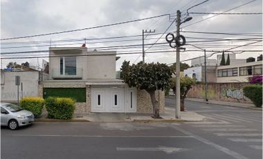 Casa en Venta en Heliópolis, Colonia Clavería, Alcaldía Azcapotzalco, C.P. 02080 CDMX.