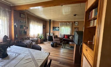 Se Vende Casona Alemana en ciudad de Paillaco, Región de Los Ríos.