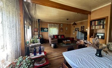 Se Vende Casona Alemana en ciudad de Paillaco, Región de Los Ríos.