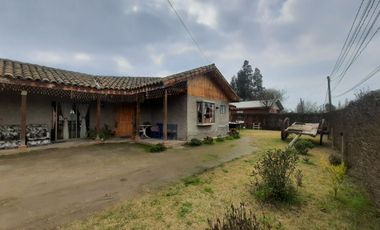 Casa con local comercial Sector Llallauquen 148.000.000 4D 2B 4E