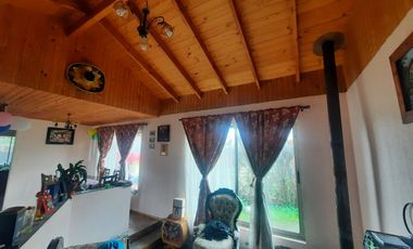 Casa con local comercial Sector Llallauquen 148.000.000 4D 2B 4E