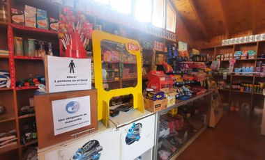 Casa con local comercial Sector Llallauquen 148.000.000 4D 2B 4E