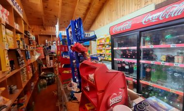 Casa con local comercial Sector Llallauquen 148.000.000 4D 2B 4E