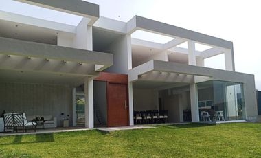 Venta de casa en La Quebrada Cieneguilla