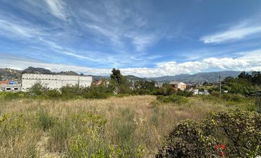 HERMOSO TERRENO PLANO EN ZHAPACAL