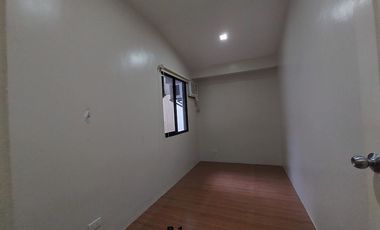4 Bedrooms Townhouse For Rent in Canduman Mandaue City Cebu