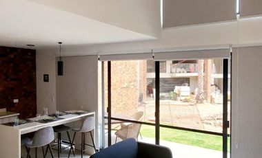 VENTA DE CASAS EN EXCLUSIVO RESIDENCIAL CON ALBERCA EN TLAYACAPAN