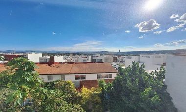 casa venta Querétaro real de  juriquilla amplia con tv y mega salón de juegos ef