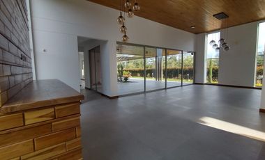 New, Modern One Level Home With Lake and Many Extras - Top Community Llanogrande
