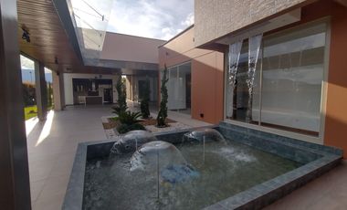 New, Modern One Level Home With Lake and Many Extras - Top Community Llanogrande