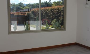 New, Modern One Level Home With Lake and Many Extras - Top Community Llanogrande