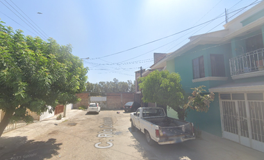 CASA EN RECUPERACION BANCARIA EN LOMAS DE SAN LUIS, LA BARCA(HASTA UN 65% POR DEBAJO DE SU VALOR COMERCIAL, NO CREDITOS)