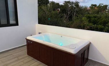 Moderna y exclusiva casa frente a la marina y con muelle propio