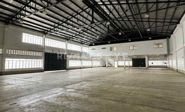 For Lease: Warehouse in Las Piñas