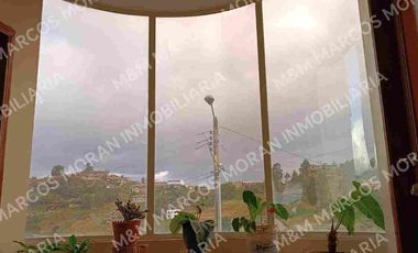 Venta de Casa de 3 Pisos Sector La Campiña, Turunuma, Loja