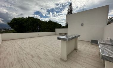 VENDO RESIDENCIA CON ALBERCA EN CUERNAVACA