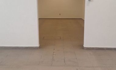 Local para Bodega/Oficina con excelente ubicación!