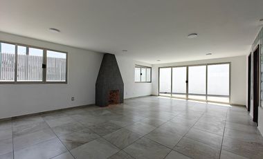 Casa en renta en toluca sobre Hidalgo con ubicación estratégica 5 recamaras.
