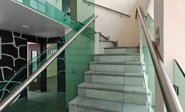 Casa en renta en toluca sobre Hidalgo con ubicación estratégica 5 recamaras.