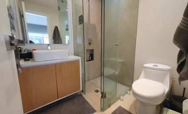 Renta Casa Tipo Townhouse AMUEBLADA 2 Habs. con Rooftop